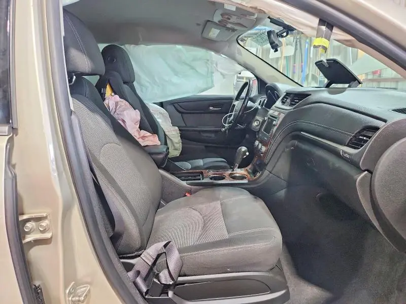 2013 CHEVROLET TRAVERSE LT  