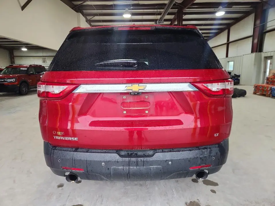 2020 CHEVROLET TRAVERSE LT  