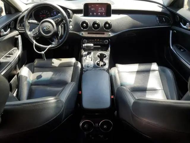 2019 KIA STINGER 