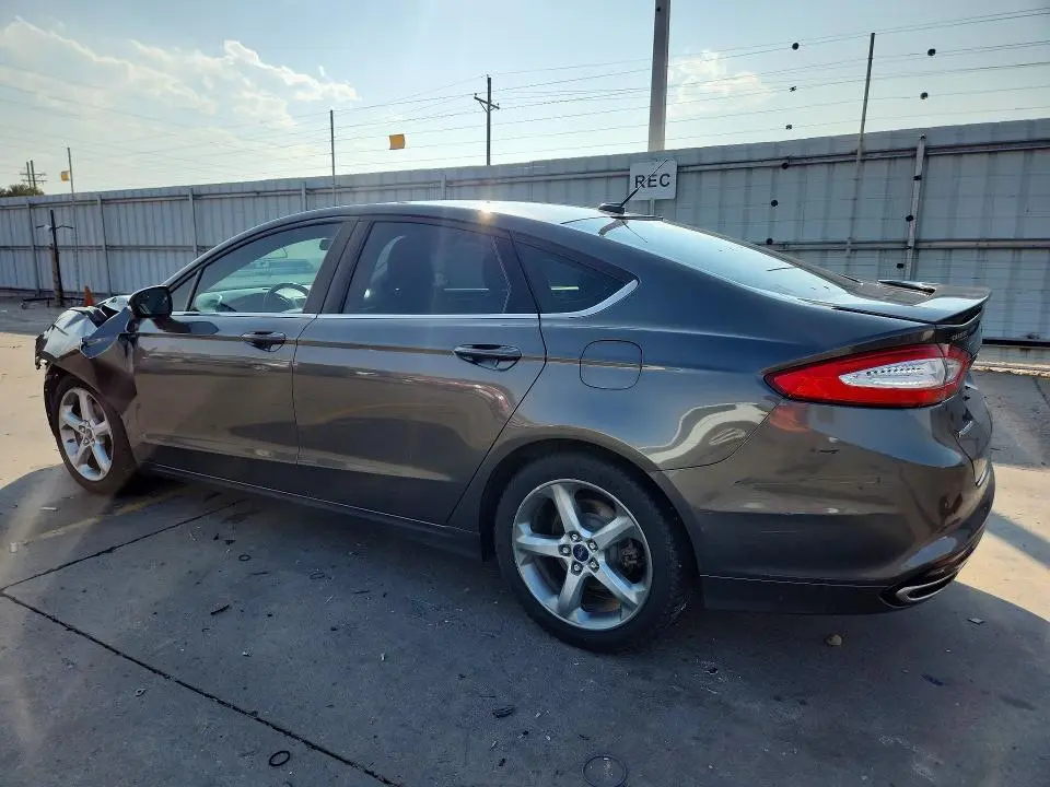 2015 FORD FUSION SE  