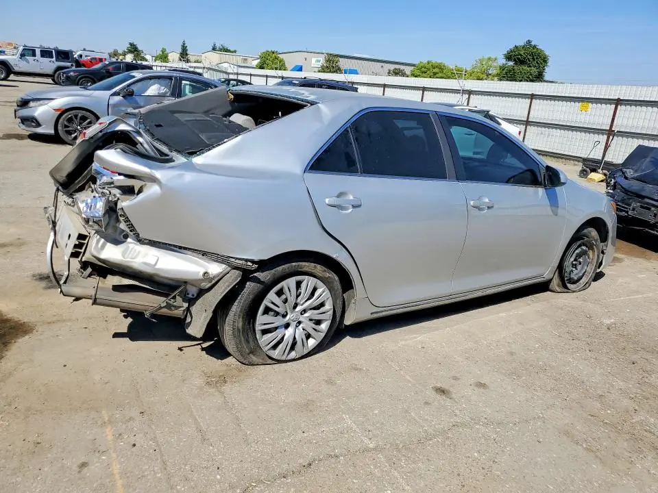 2012 TOYOTA CAMRY LE  