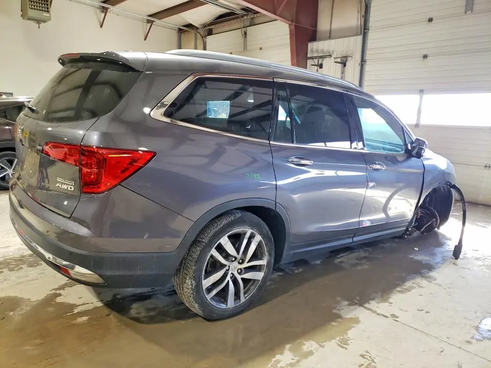 2017 HONDA PILOT TOURING  