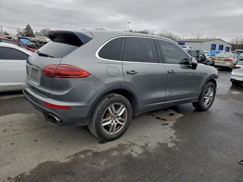 2016 PORSCHE CAYENNE   