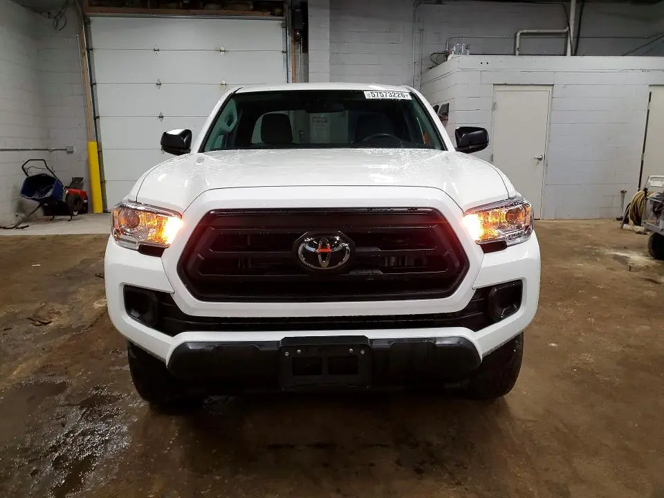 2021 TOYOTA TACOMA SR  