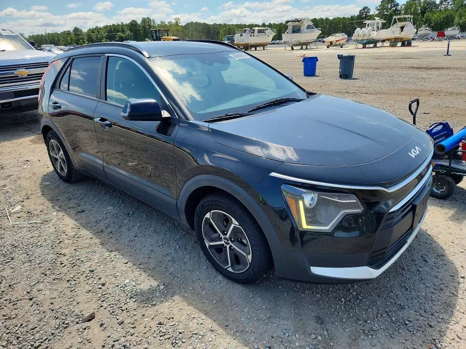 2023 KIA NIRO EX  