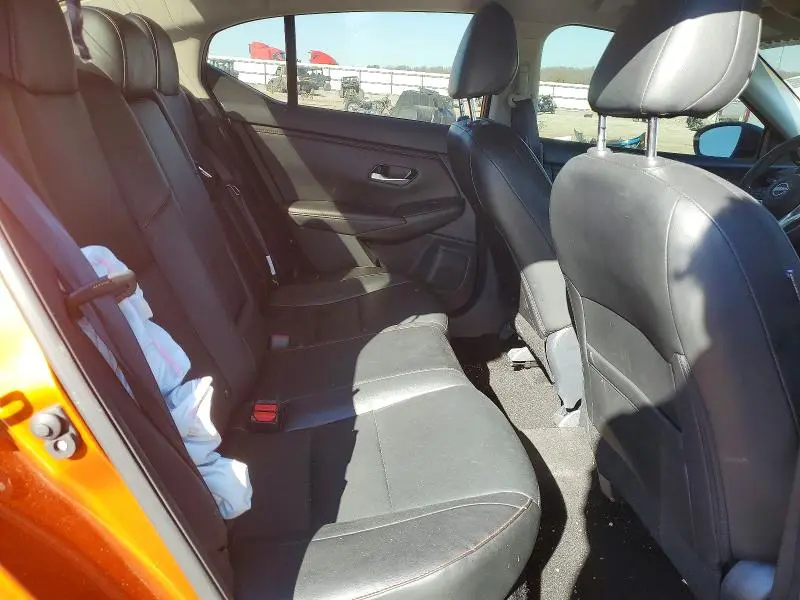 2024 NISSAN SENTRA SR  