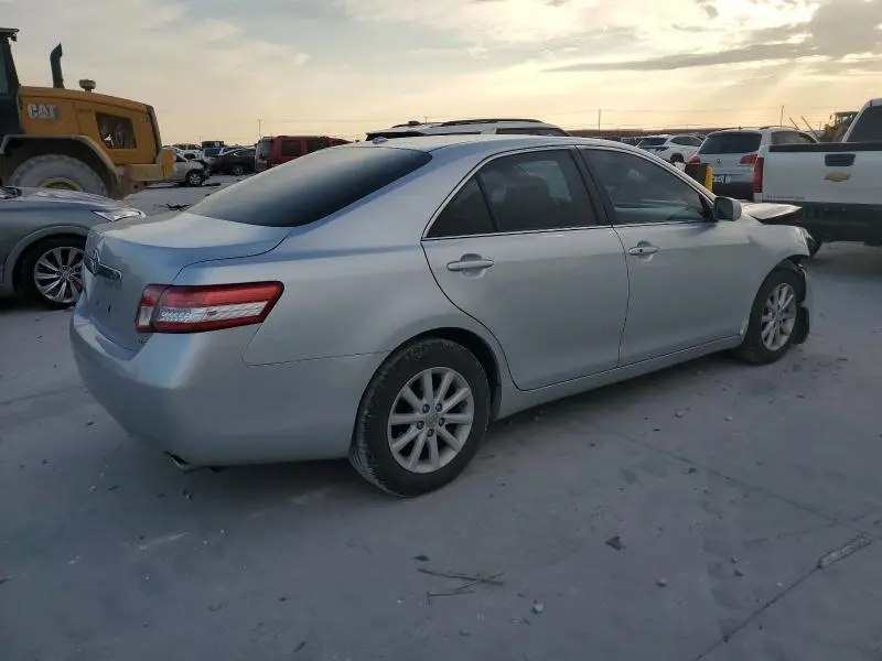 2010 TOYOTA CAMRY SE  