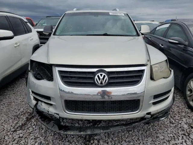 2010 VOLKSWAGEN TOUAREG TDI  