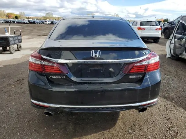 2017 HONDA ACCORD TOURING  