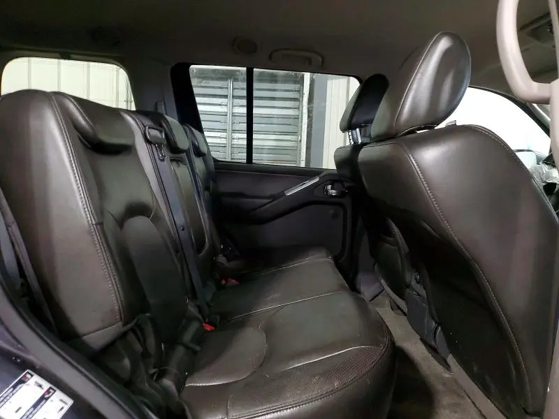 2011 NISSAN PATHFINDER S  