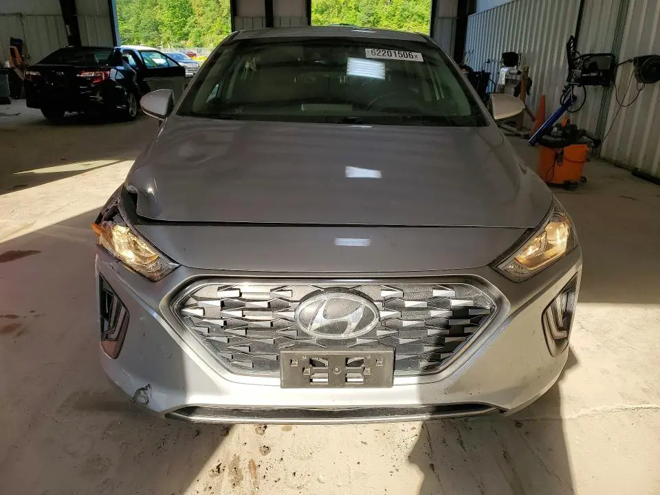 2021 HYUNDAI IONIQ SE  