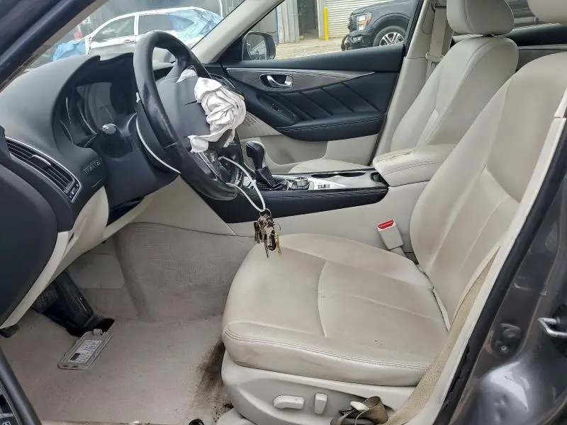 2015 INFINITI Q50 BASE  