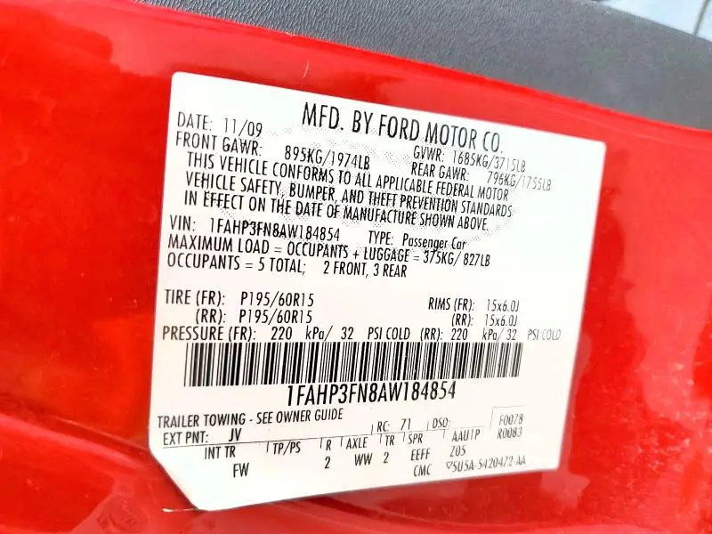 2010 FORD FOCUS SE  