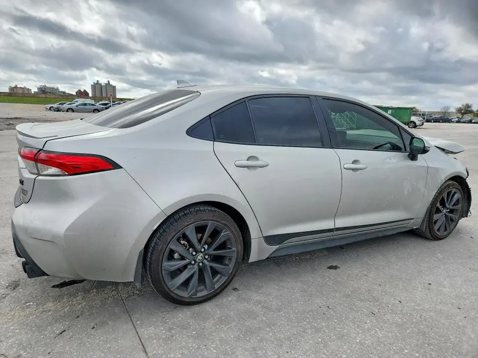 2025 TOYOTA COROLLA SE  