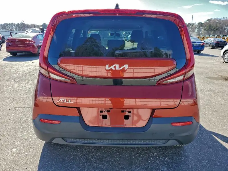 2022 KIA SOUL LX  