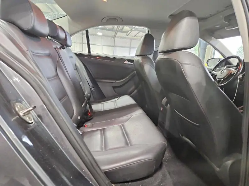 2017 VOLKSWAGEN JETTA SEL  