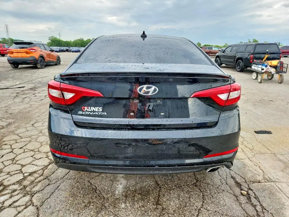 2016 HYUNDAI SONATA SE  