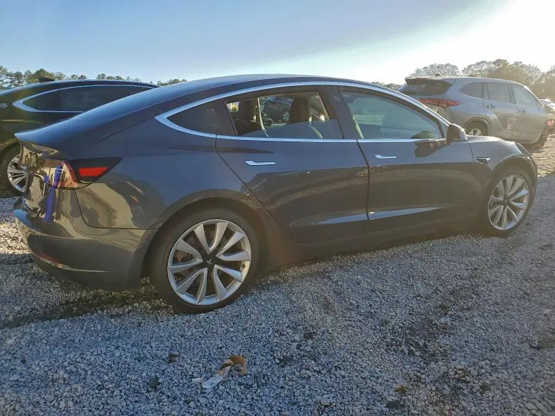 2019 TESLA MODEL 3   