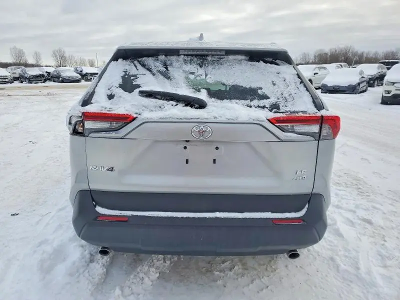 2022 TOYOTA RAV4 LE  