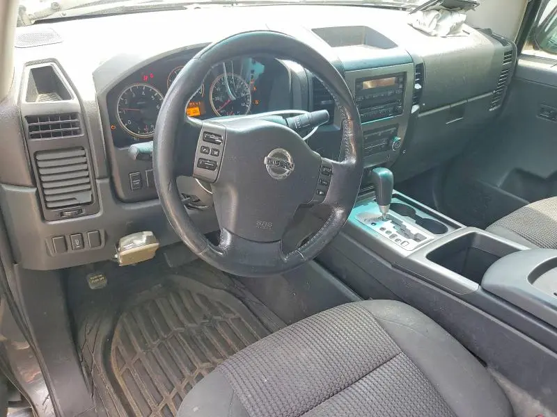 2012 NISSAN TITAN SV  