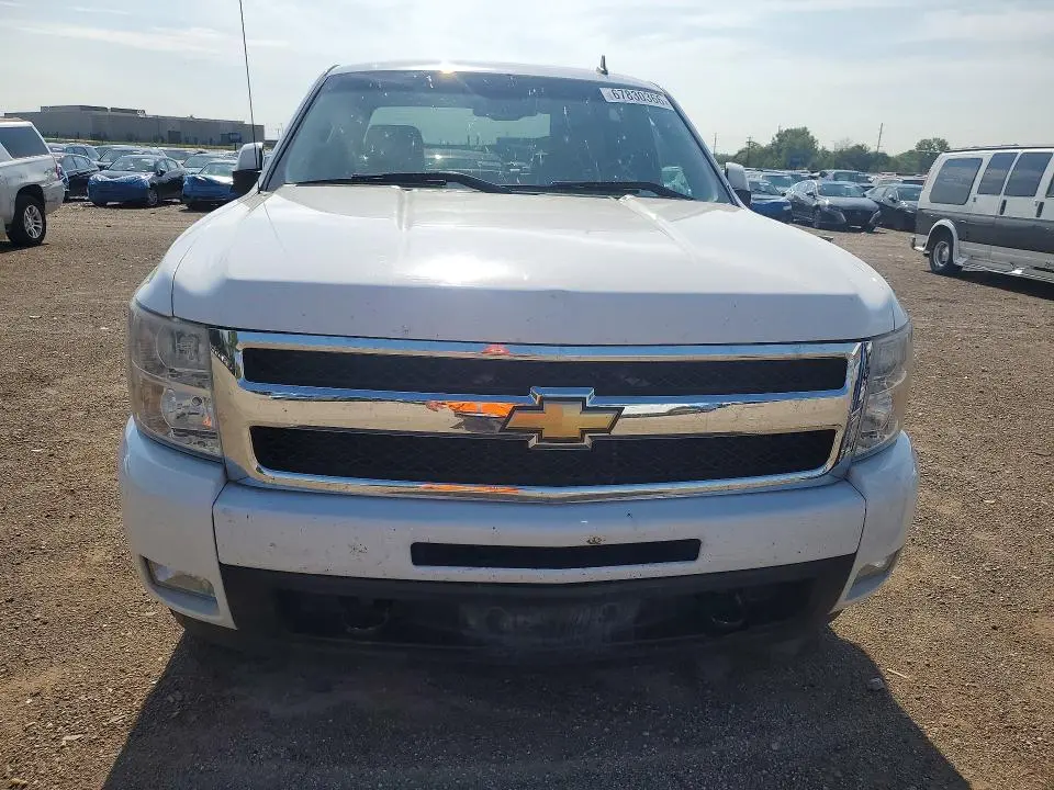 2011 CHEVROLET SILVERADO K1500 LTZ  