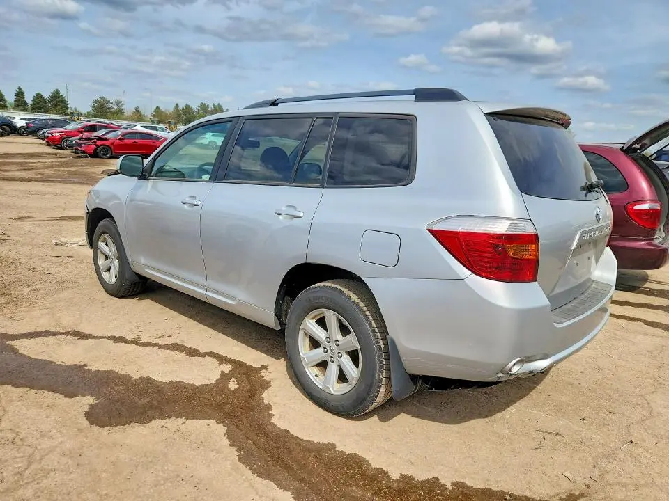 2010 TOYOTA HIGHLANDER SE  