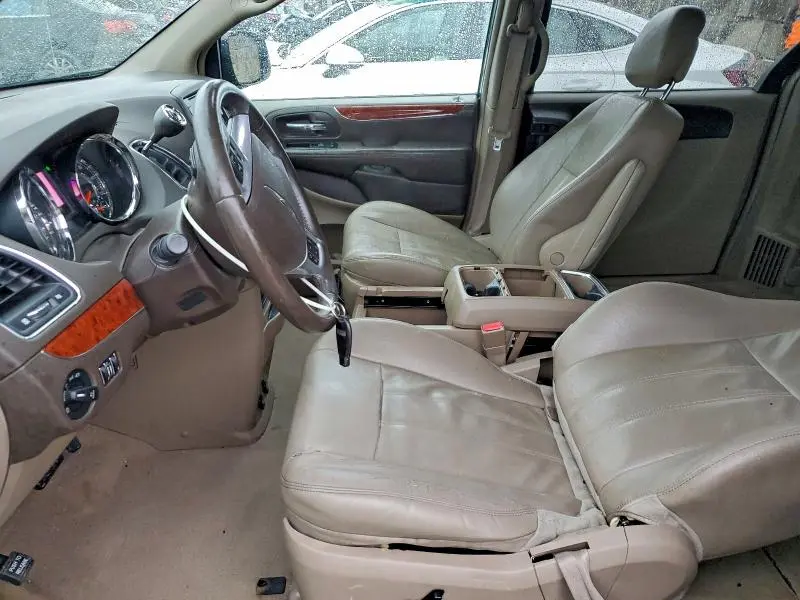 2014 CHRYSLER TOWN & COUNTRY TOURING  