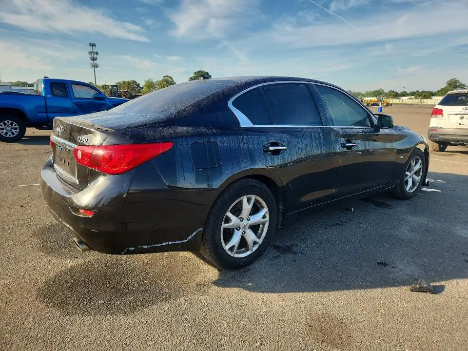 2015 INFINITI Q50 BASE  