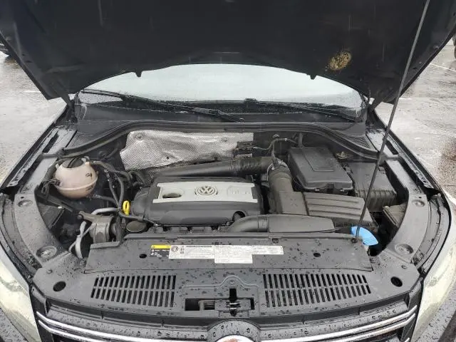 2014 VOLKSWAGEN TIGUAN S  