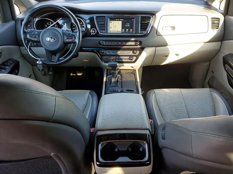 2018 KIA SEDONA SX  