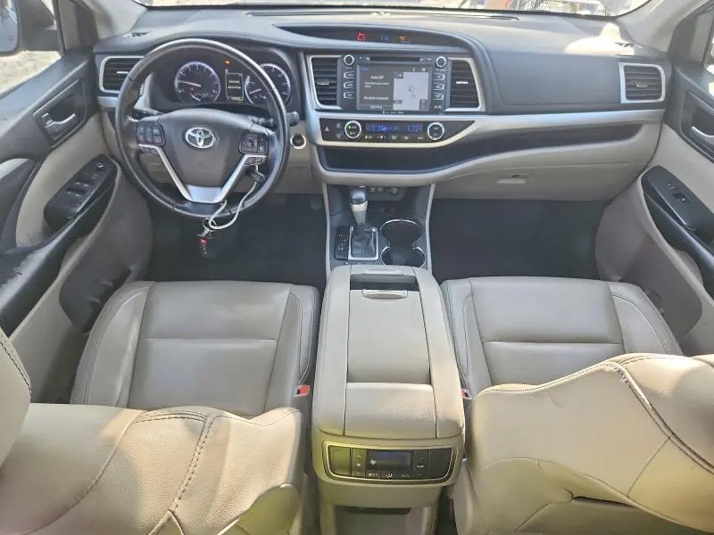 2018 TOYOTA HIGHLANDER XLE  