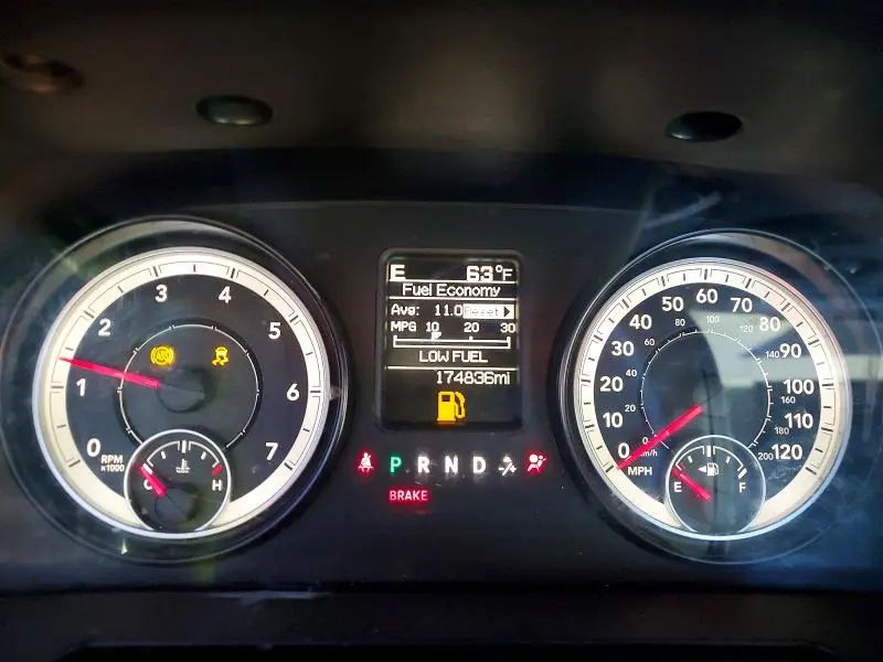 2015 RAM 1500 SLT  