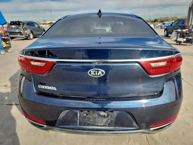 2017 KIA CADENZA PREMIUM  