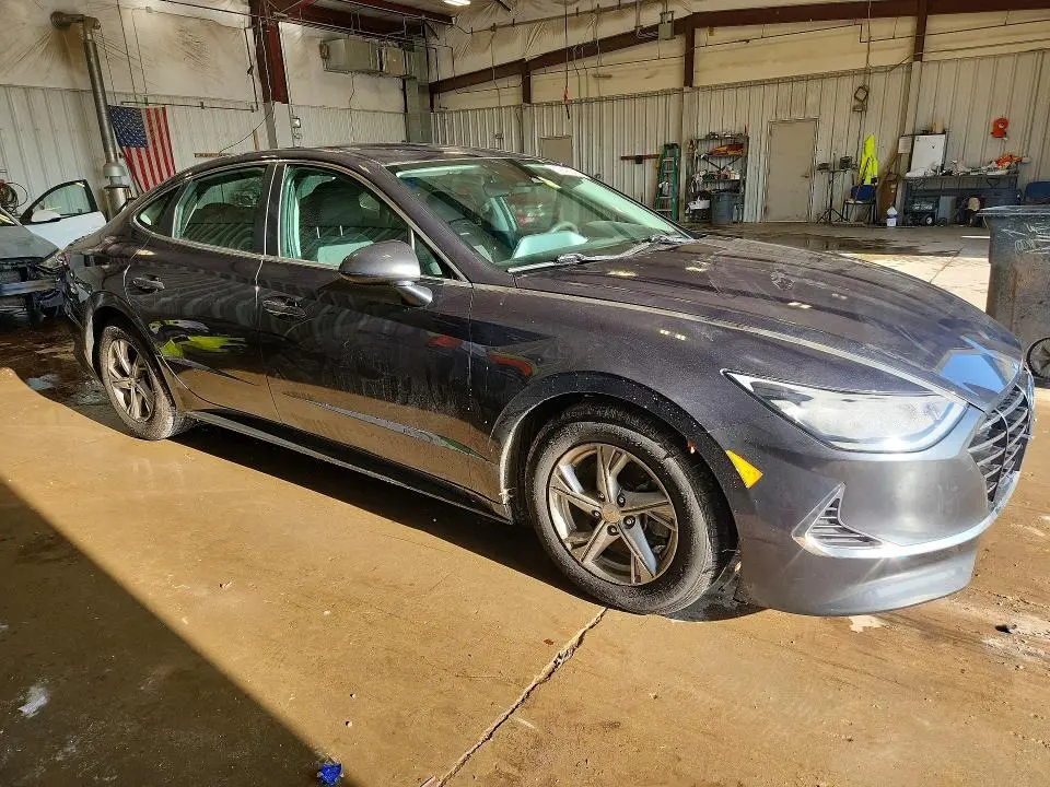 2021 HYUNDAI SONATA SE  