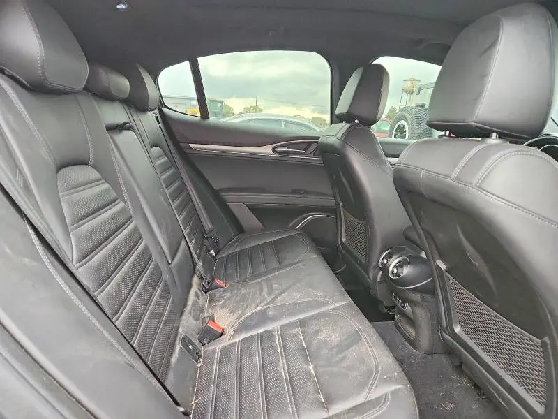 2022 ALFA ROMEO STELVIO TI  