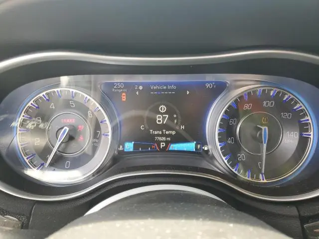2016 CHRYSLER 300C   
