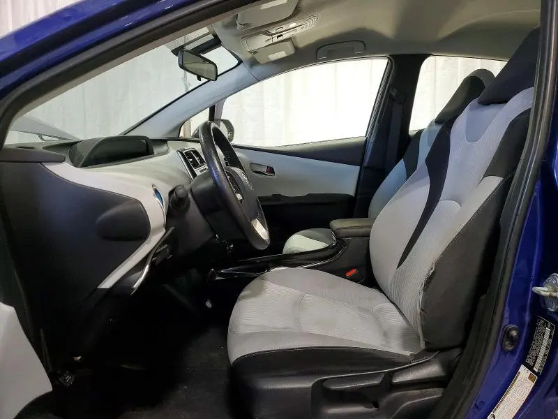 2016 TOYOTA PRIUS THREE- R&D- CLN TITLE- PRI FLEET