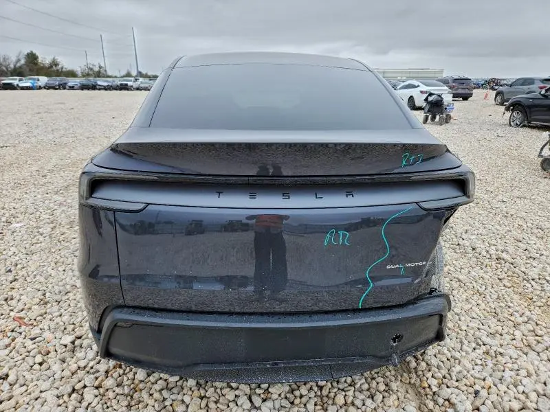 2026 TESLA MODEL Y   