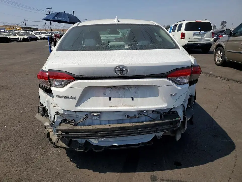 2021 TOYOTA COROLLA LE  
