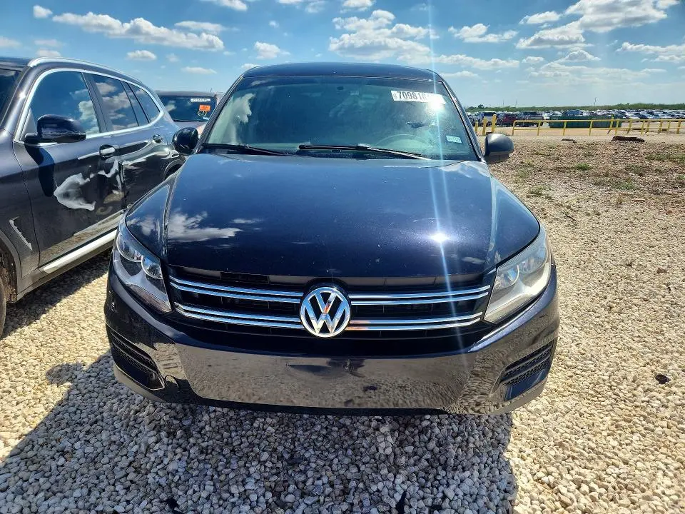2014 VOLKSWAGEN TIGUAN S  