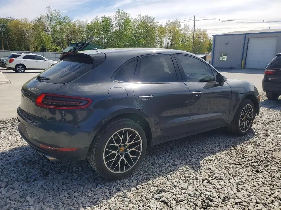 2018 PORSCHE MACAN S  