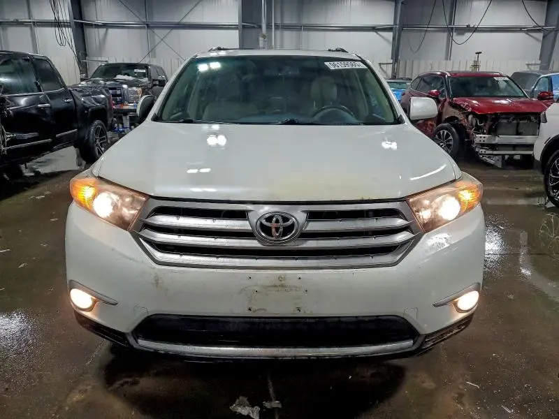 2013 TOYOTA HIGHLANDER LIMITED  