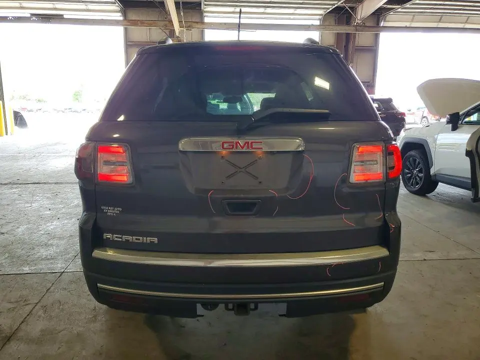 2013 GMC ACADIA SLE  