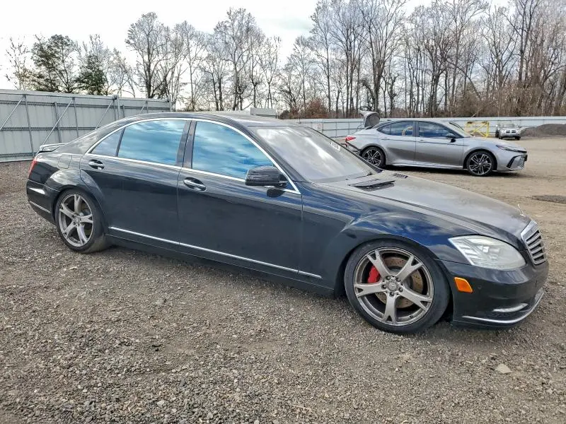 2013 MERCEDES-BENZ S 550  