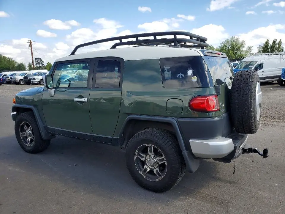 2010 TOYOTA FJ CRUISER   