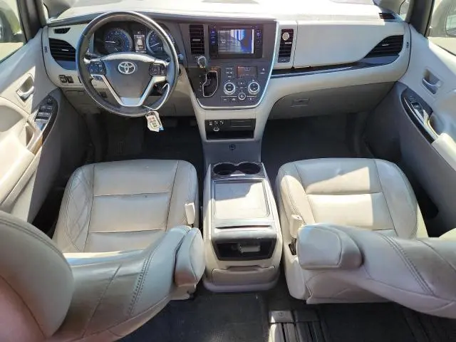 2015 TOYOTA SIENNA XLE  
