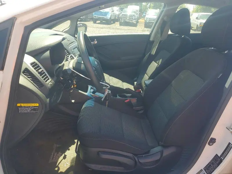 2018 KIA FORTE LX  