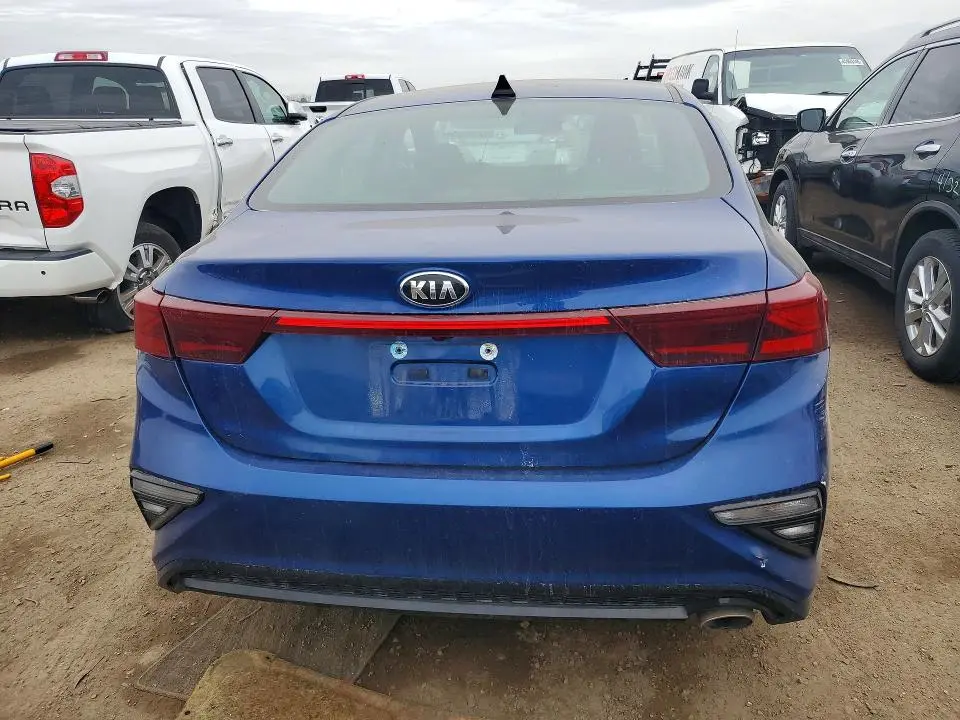 2021 KIA FORTE LXS  