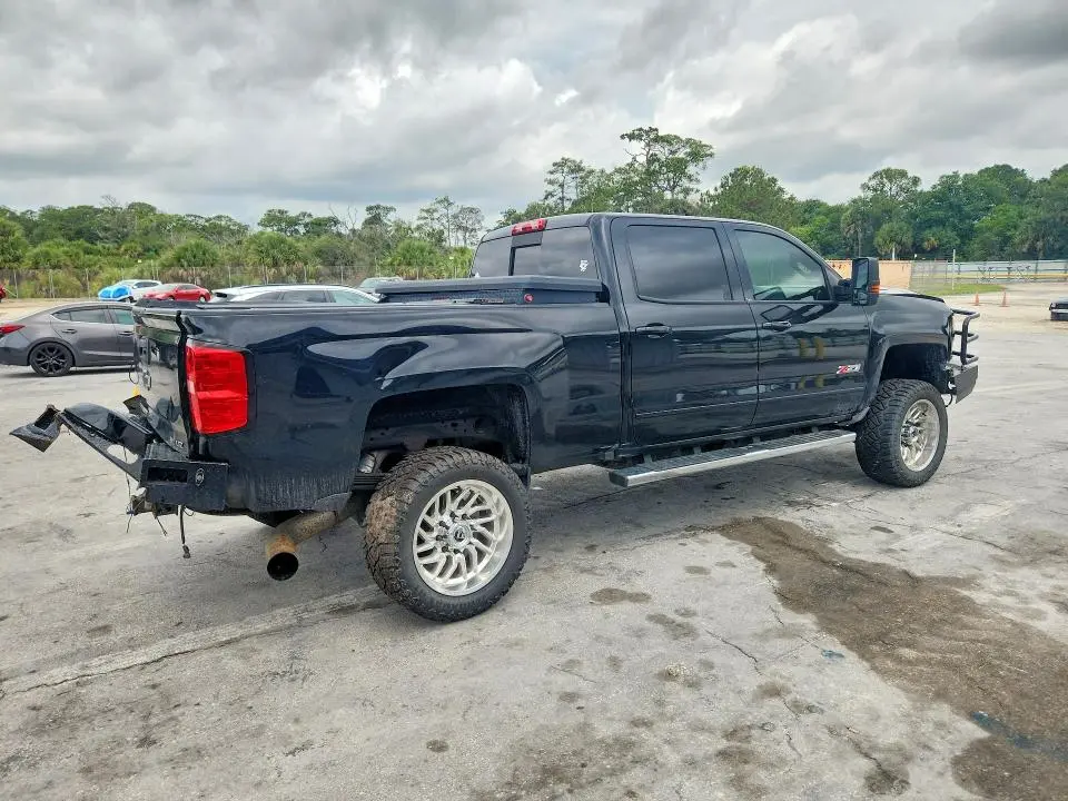 2017 CHEVROLET SILVERADO K2500 HEAVY DUTY LTZ  