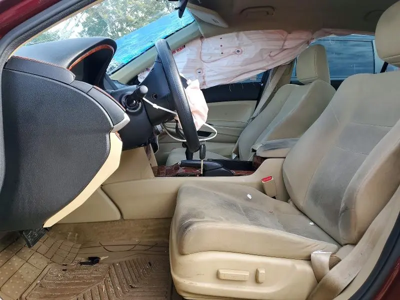 2011 HONDA ACCORD LXP  